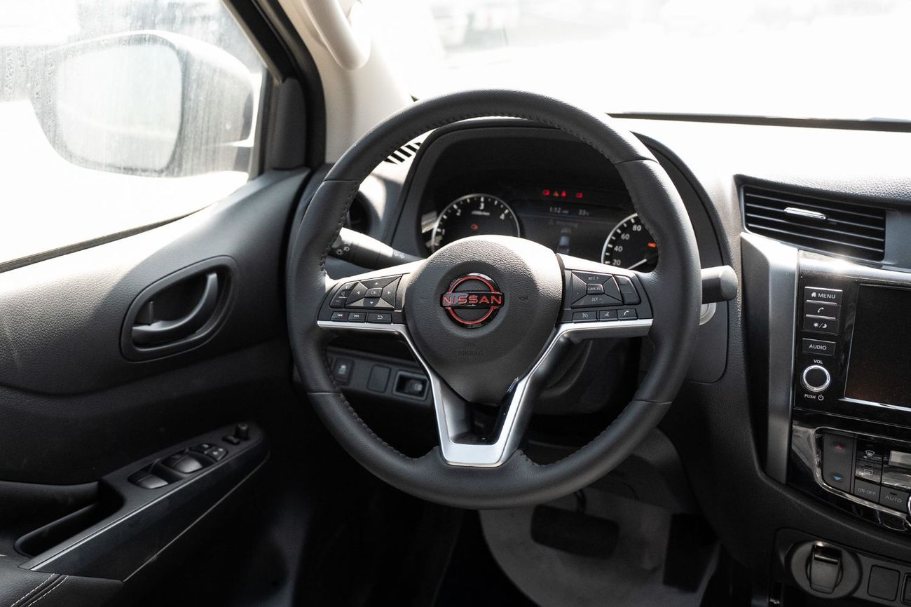 نيسان نافارا PRO-4X Off-Road | 2.5L Diesel 4WD A/T (Only For Export)