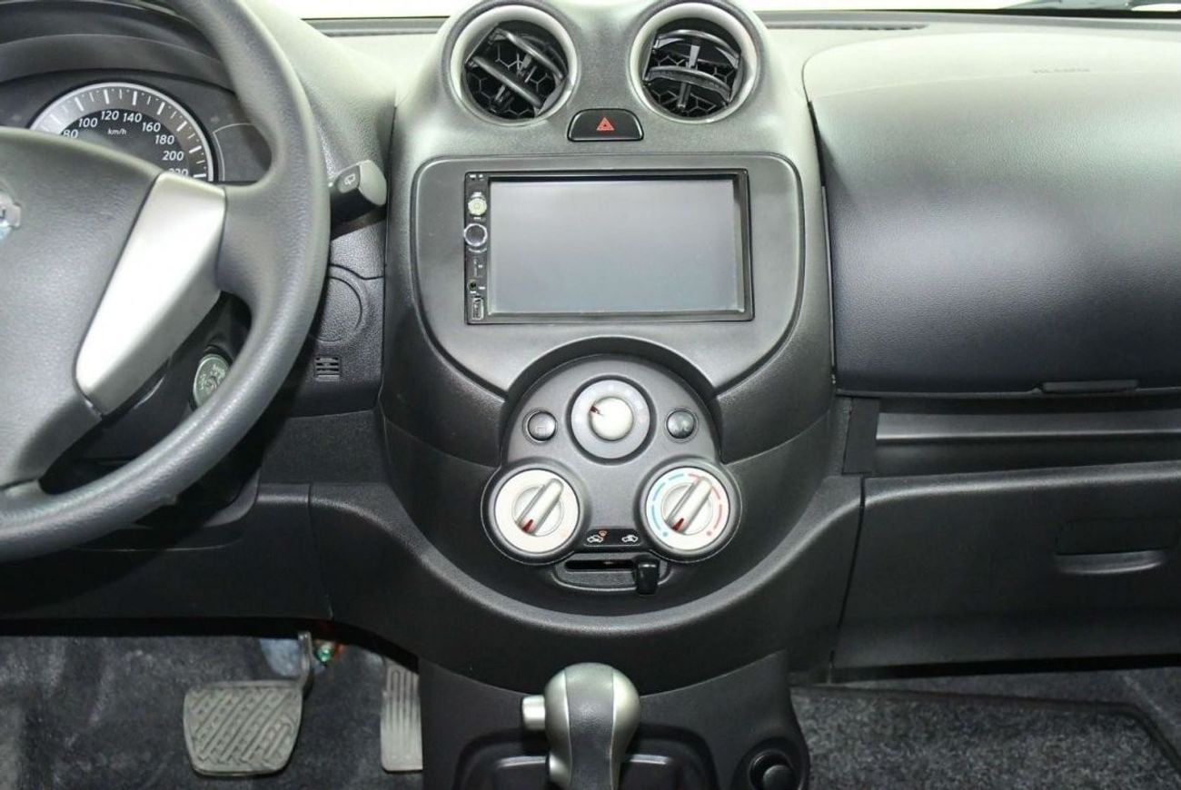 Nissan Micra SV