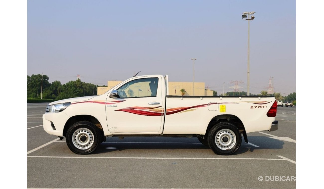 تويوتا هيلوكس | 4x4 2.7L | Single Cabin | Auto Window | GCC | Excellent Condition