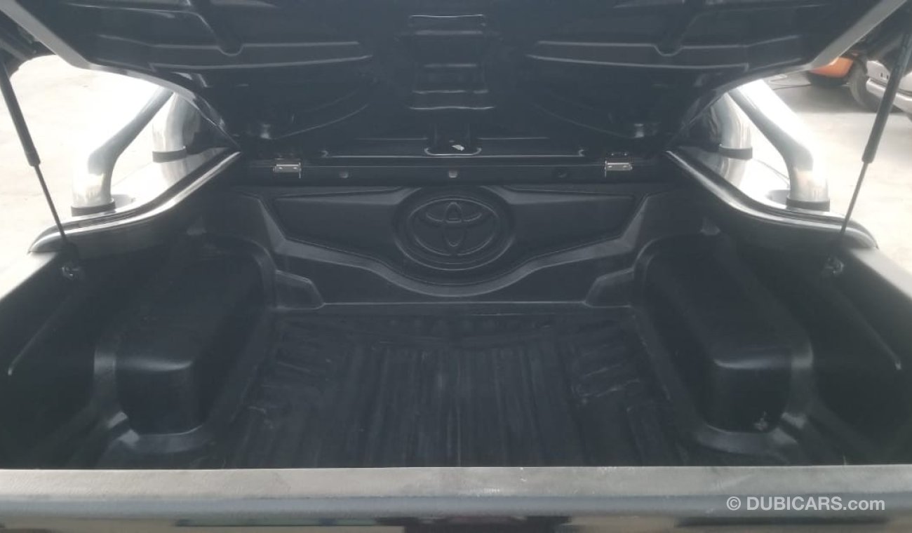 Toyota Hilux 2013, Fully Loaded Off Road, Leather Seats, 4x4, 3.0CC, Sr5, Diesel, Manual