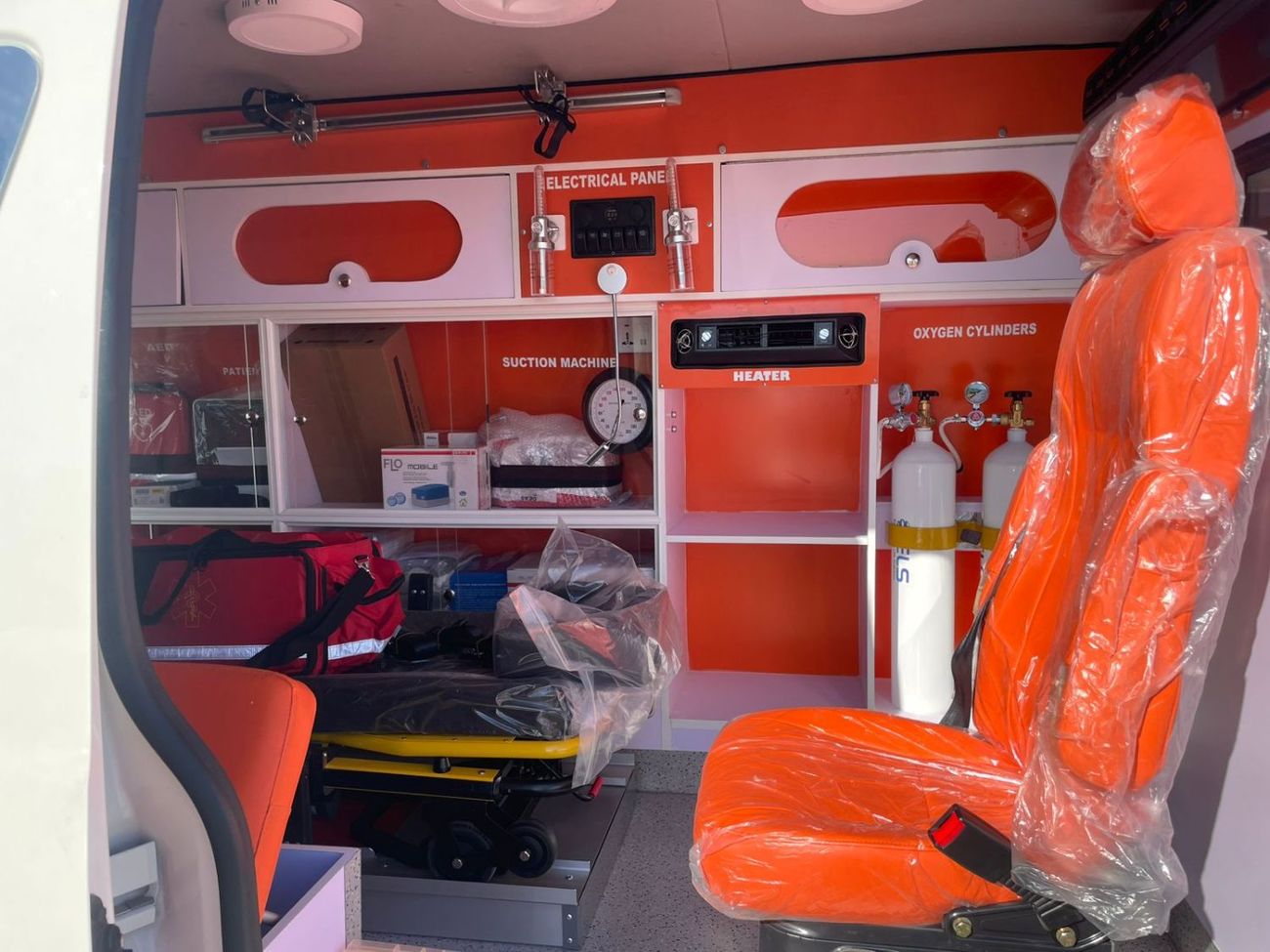 تويوتا هاياس TOYOTA HIACE AMBULACE 3.5 PETROL AUTOMATIC TRANMISSION