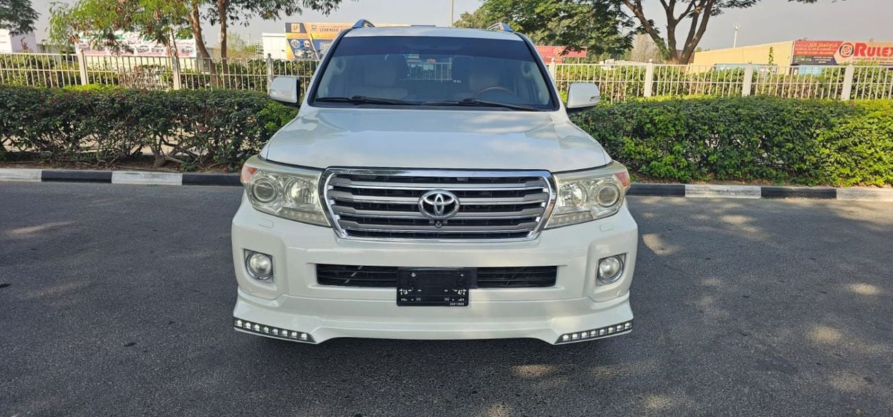 تويوتا لاند كروزر VXR 5.7L AWD