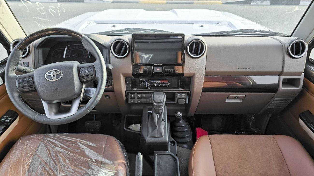 تويوتا لاند كروزر بيك آب 2025 Toyota Land Cruiser LC 79 4.0L AT Petrol (White)