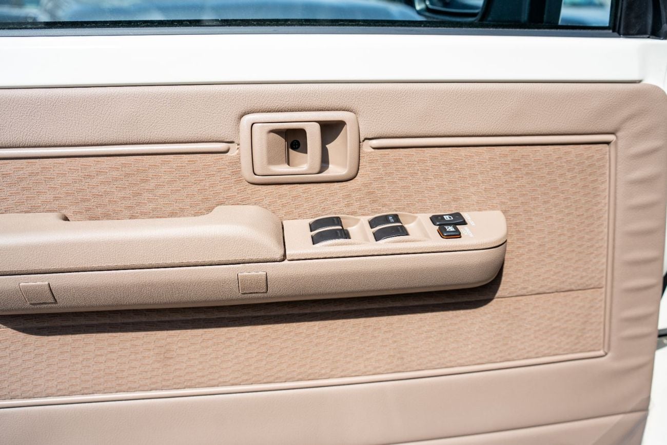 تويوتا لاند كروزر Toyota Land Cruiser LC76Hardtop2025 4.0L Petrol4WD Transmission A