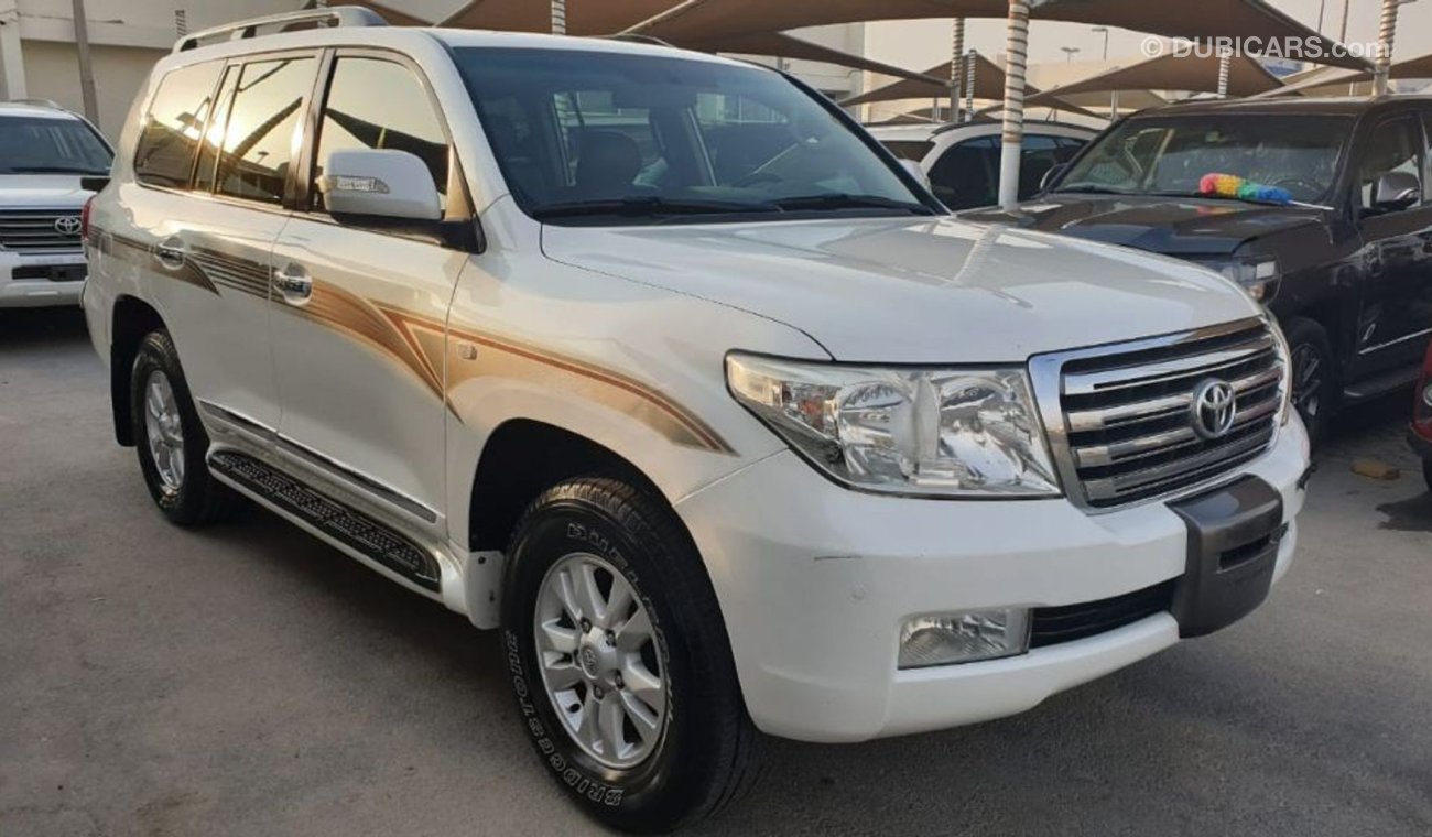 Toyota Land Cruiser TOYOTA LAND CRUISER  V8  GX.R Gcc