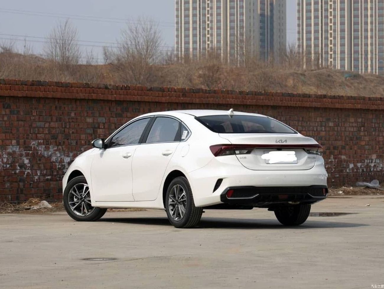 Kia K3 K3 1.5L CVT COMFORT PREMIUM EDITION