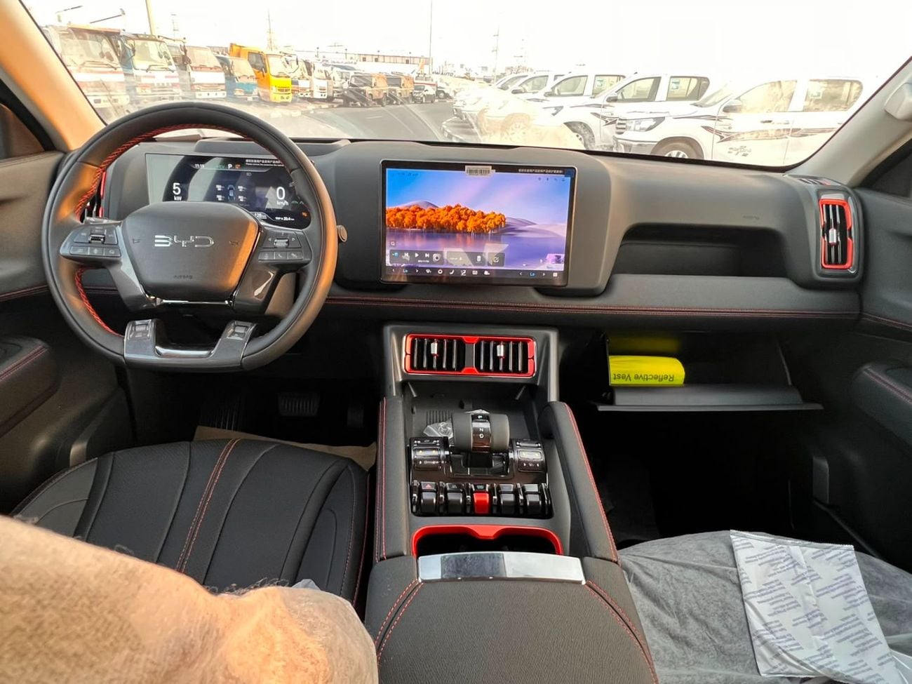 بي واي دي شارك 6 FLAGSHIP