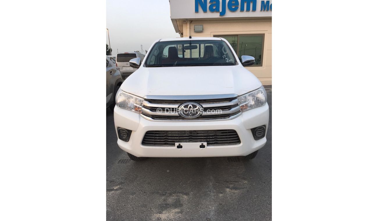 تويوتا هيلوكس تويوتا هايلوكس 2019 / 2019 4X4 بترول سنجل كابينه