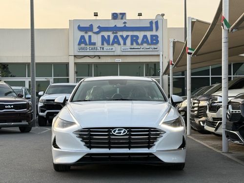 Hyundai Sonata Base 2.5L