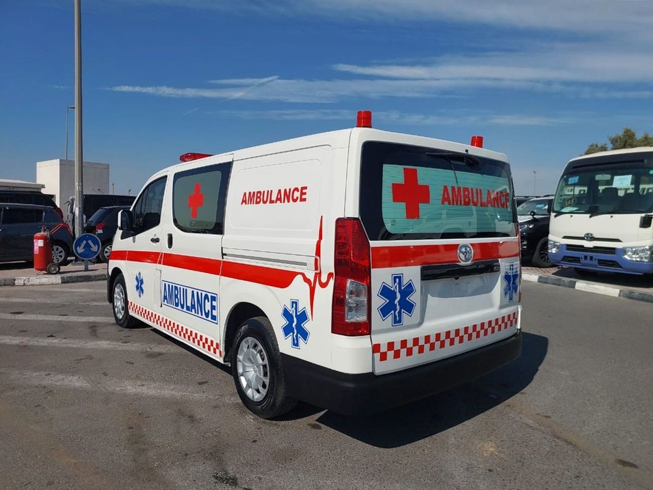 Toyota Hiace TOYOTA HIACE VAN AMBULANCE RHD 2019 MODEL 2.8 L DIESEL AUTOMATIC(PM03504)