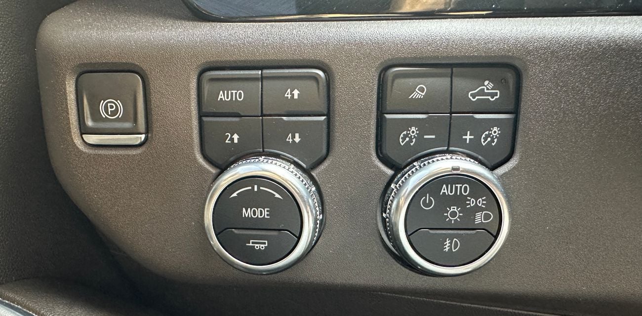 GMC Sierra 5.3L V8 Elevation Crew Cab