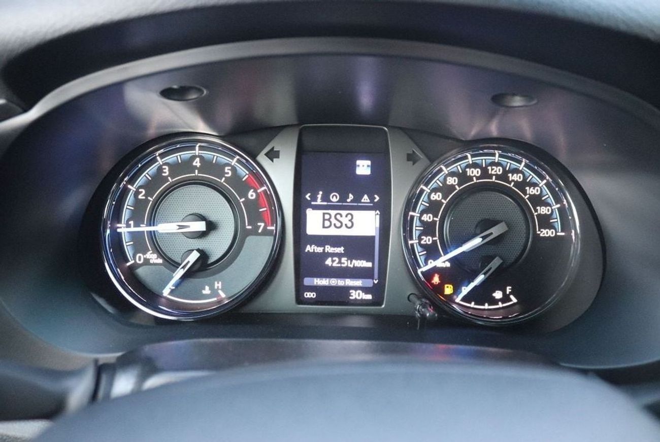 Toyota Hilux Adventure 4.0L, KEYLESS ENTRY, PUSH START, 360 CAMERA, MODEL 2025