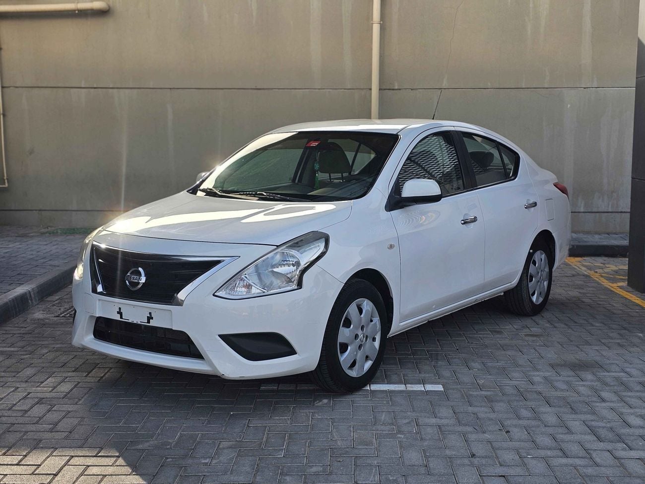 Nissan Sunny SV/ GCC/ 1.5L V4/ AUTO GEAR/ SUMMER OFFER/ 318 MONTHLY