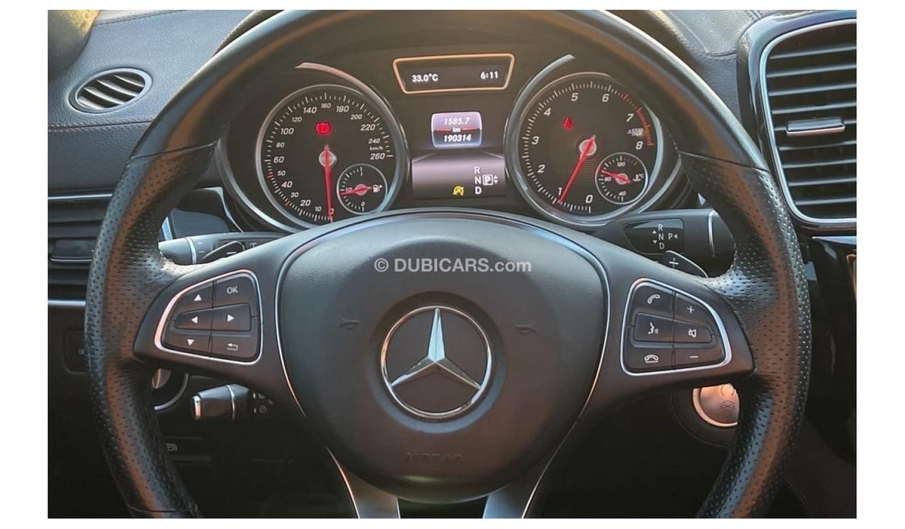 مرسيدس بنز GLE 400 AMG MERCEDES BENZ GLE400 2016 GCC 4MATIC FULL OPTIONS WITH ONE YEAR DEALER WARRANTY