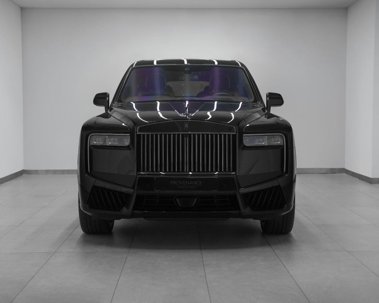 رولز رويس كولينان BLACK BADGE