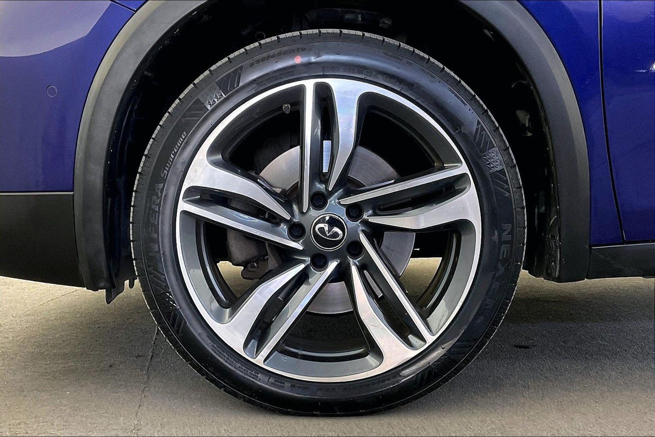 Infiniti QX30 Luxe | Guaranteed Warranty | 0 Down Payment