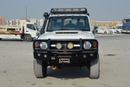 Toyota Land Cruiser Pick Up Double Cab Std Perfect insaid and out
