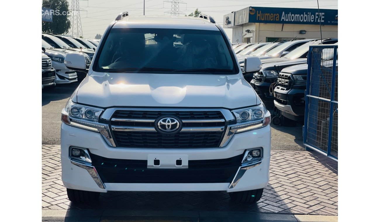 تويوتا لاند كروزر Toyota SAHARA Landcruiser Diesel engine model 2016 full option top of the range for sale from humera