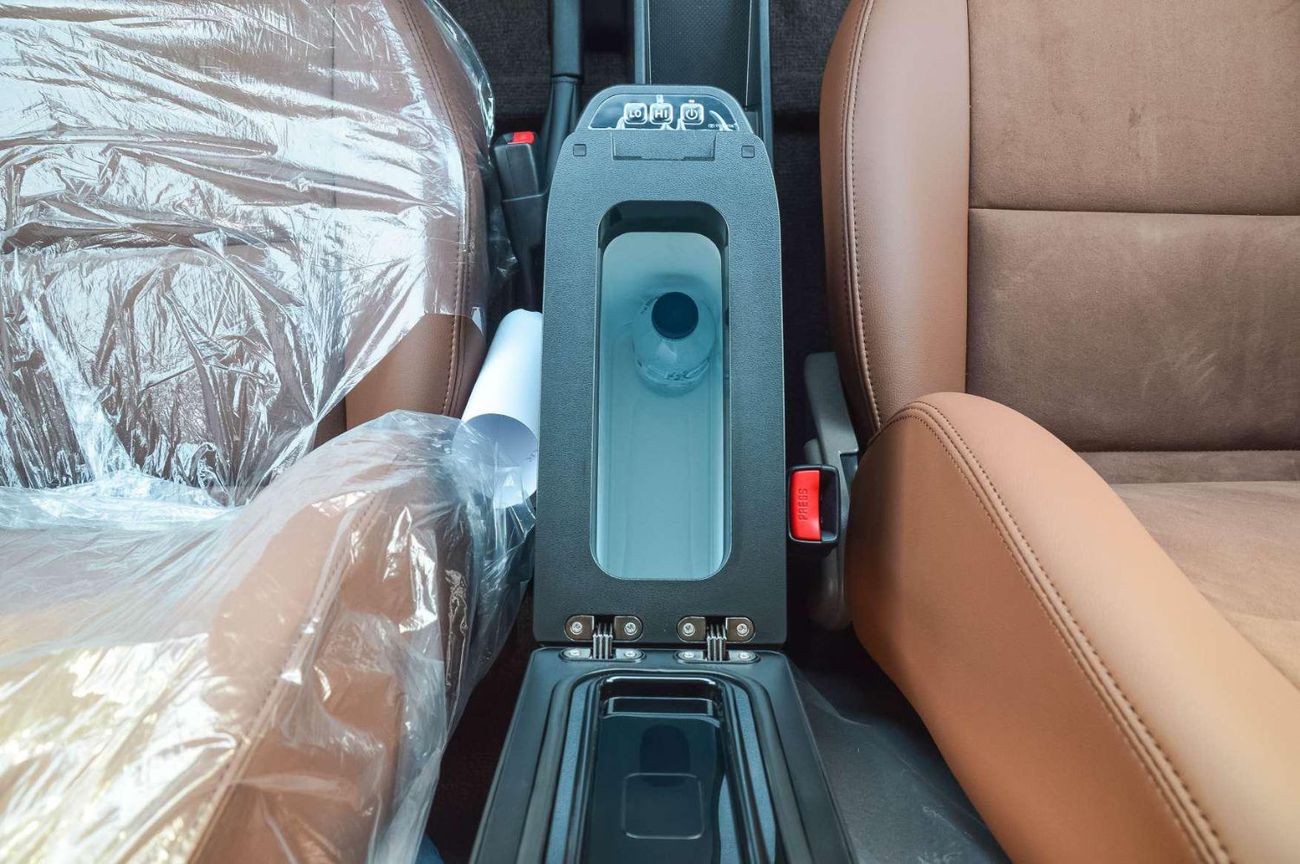 تويوتا لاند كروزر 70 TOYOTA LAND CRUISER 76 4.0L 4WD PETROL SUV 2025