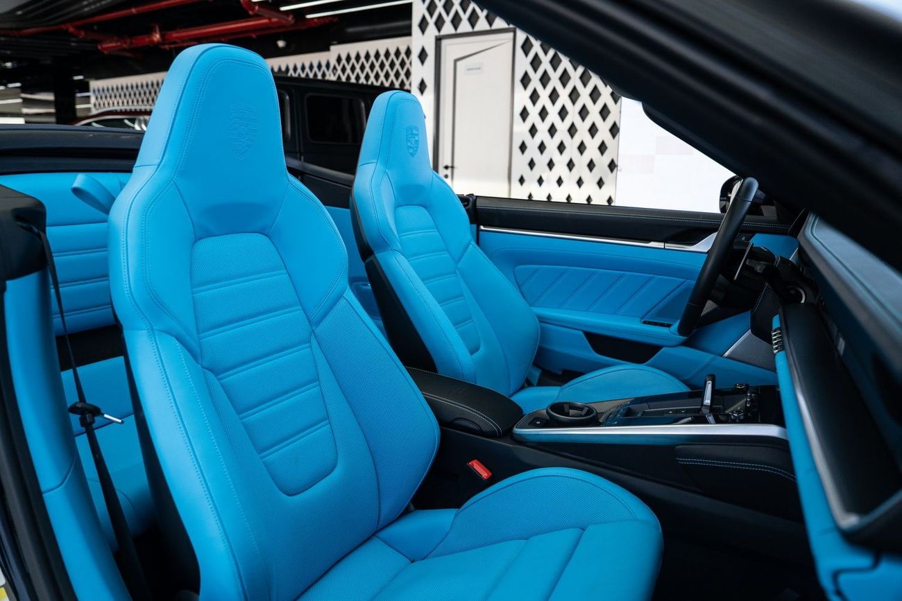 Porsche 911 Turbo S 3.8L (640 HP) Convertible