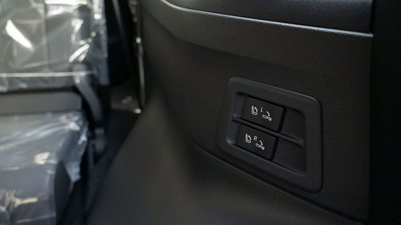 Toyota Land Cruiser VX 3.5L 2026 with memory seats