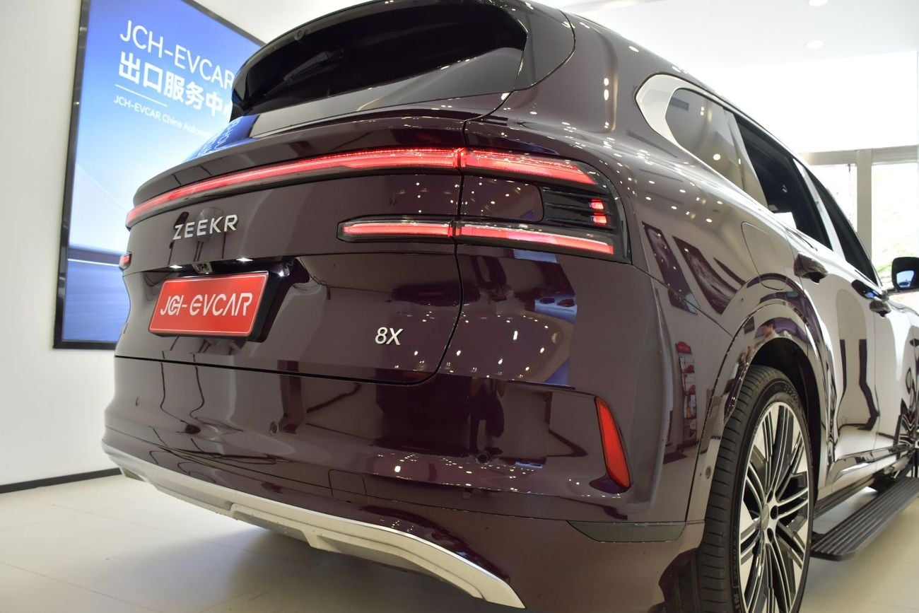 زيكر 8X 70Kwh Ultra  Factory Direct Export