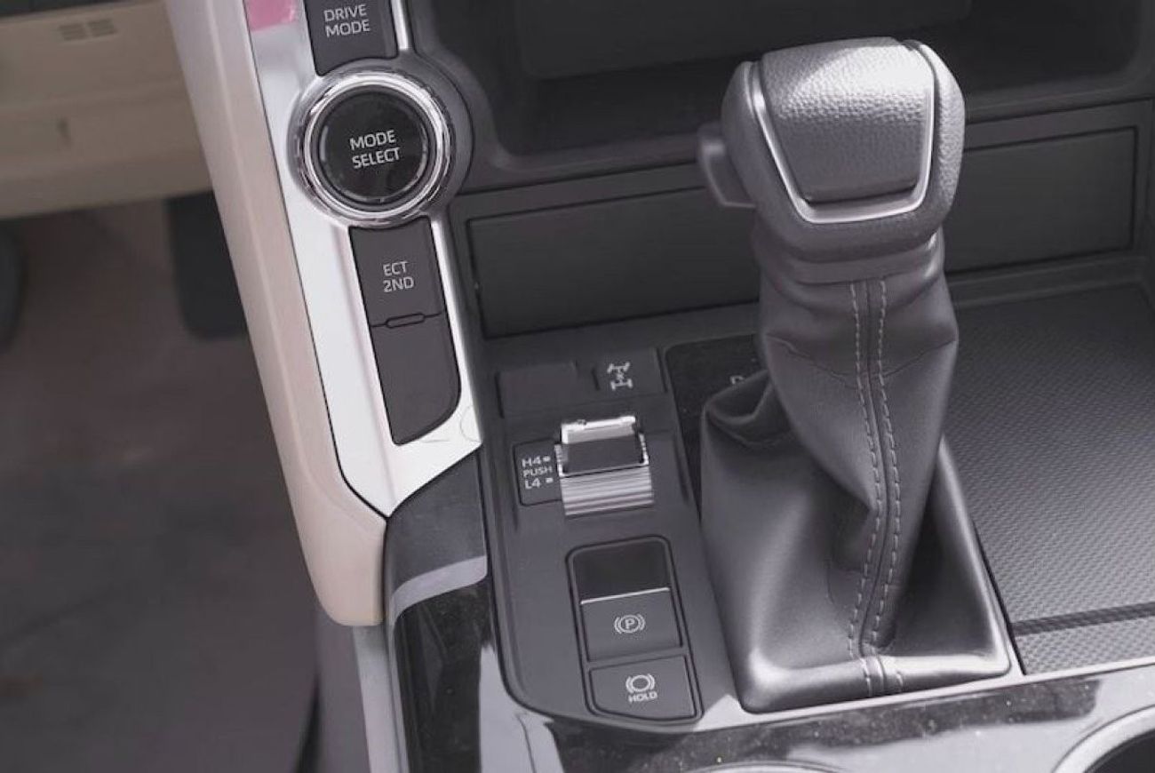 Toyota Land Cruiser GXR 3.5L