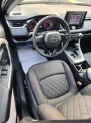 Toyota RAV4 TOYOTA RAV4 XLE 2021