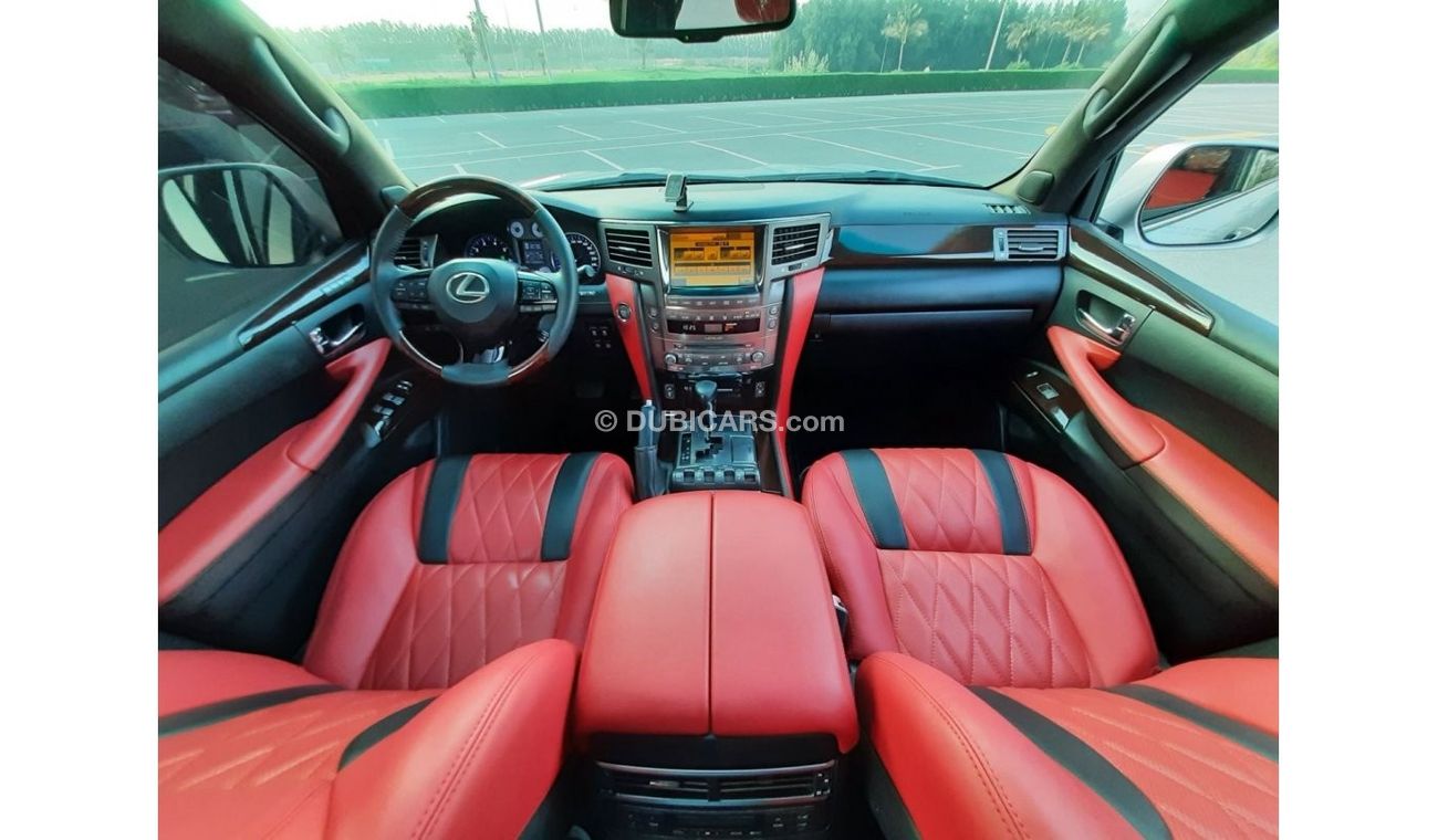 Lexus LX 570 facelifted