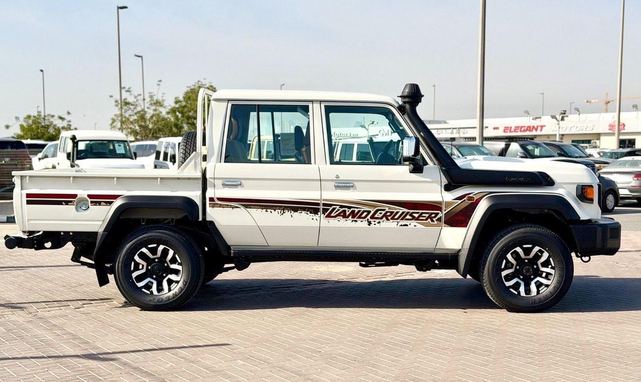 تويوتا لاند كروزر بيك آب Toyota Land Cruiser LC79 DC Full option Oman spec 2026
