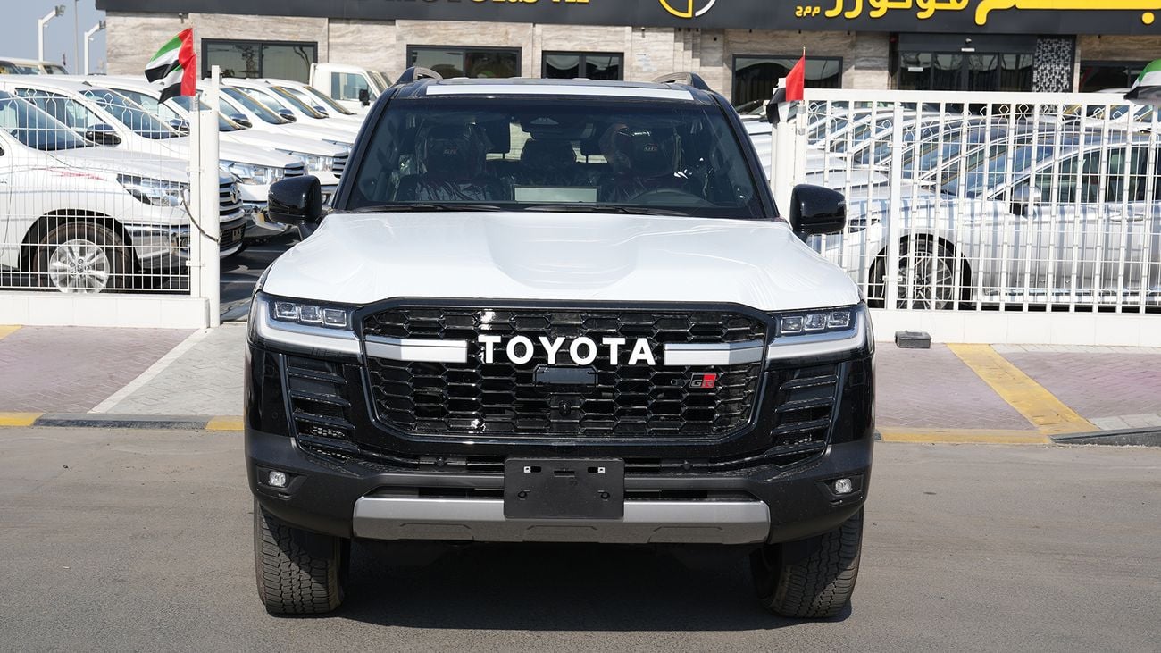 تويوتا لاند كروزر GR Sport