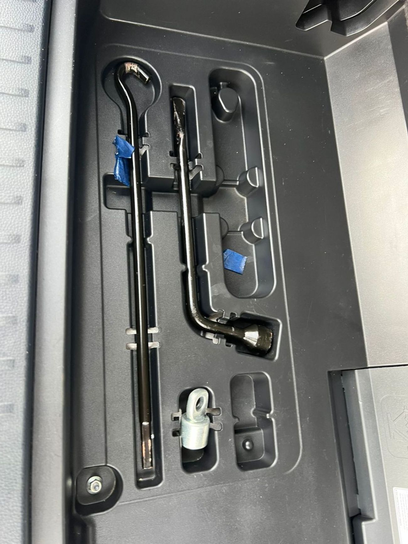 Toyota Highlander 2023 TOYOTA HIGHLANDER HYBRID XLE,  2.5l v4 GASOLINE , SUNROOF LEATHER ELECTRIC SEATS, TRUCK AUTO, 4