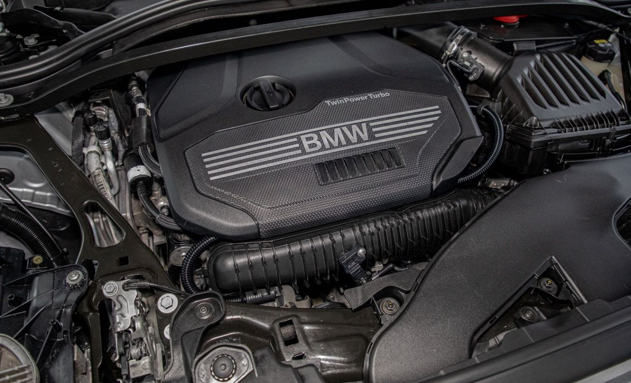 بي أم دبليو 120i Sport 2.0L