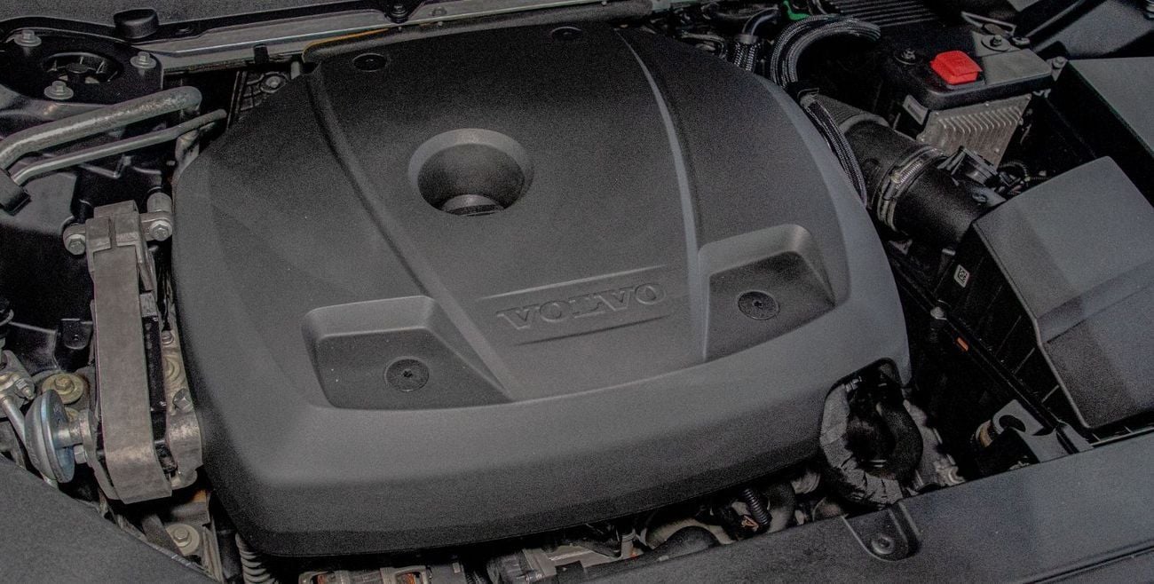 Volvo XC60 Momentum 2.0L FWD