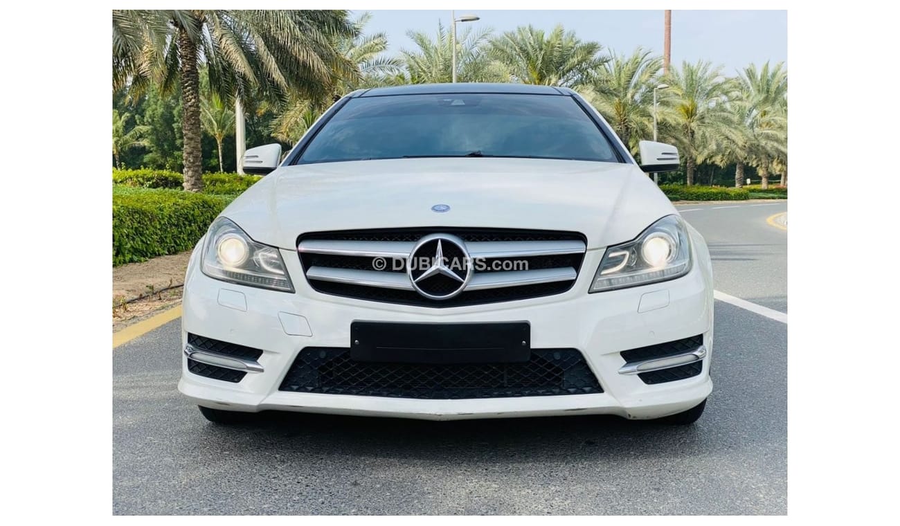 Mercedes-Benz C 350 Std Std Mercedes Benz C360 GCC 2012  full option coup perfect condition