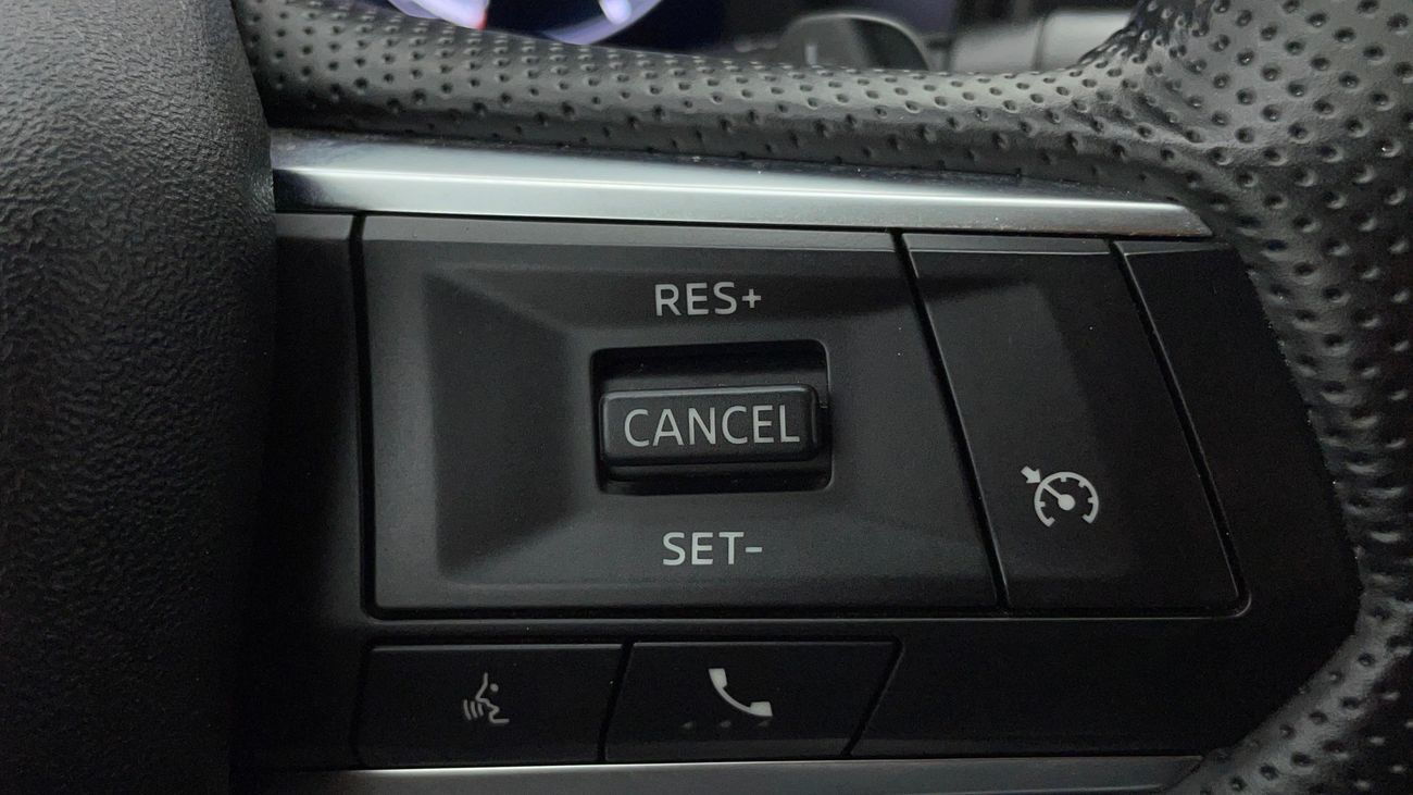 ميتسوبيشي آوتلاندر HL SYNTHETIC LEATHER WITH SUNROOF 2.5 | بدون دفعة مقدمة | اختبار القيادة في المنزل