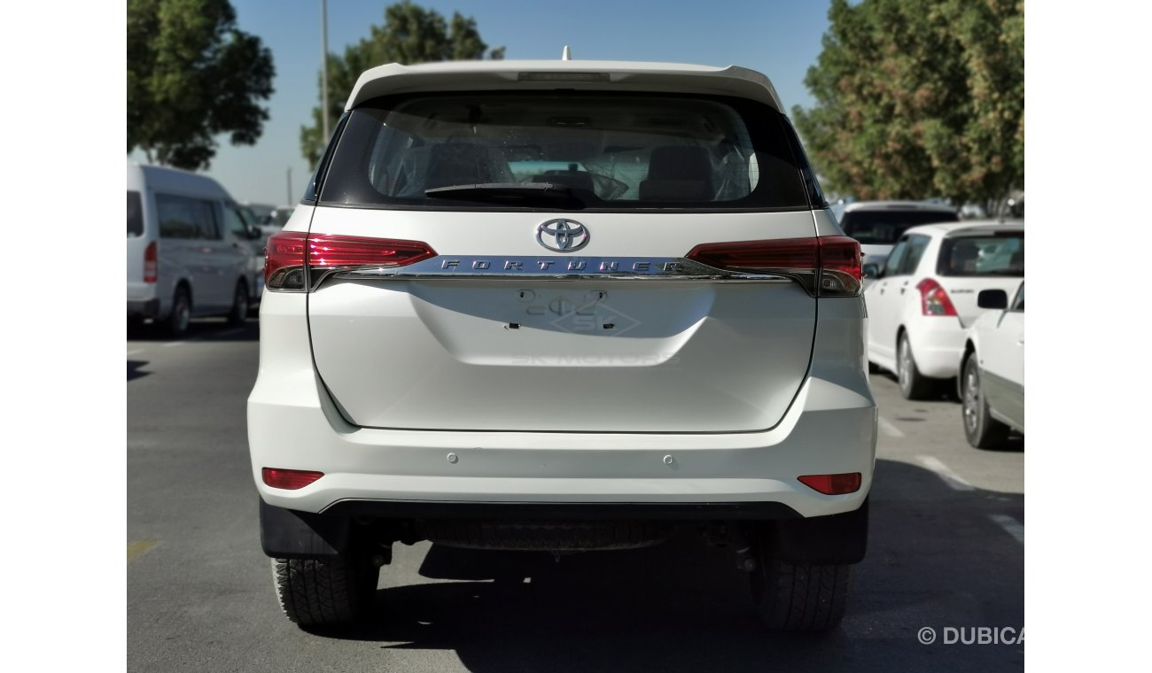 Toyota Fortuner 2.7L PETROL, 17" ALLOY RIMS, 4WD, FRONT A/C, XENON HEADLIGHTS (LOT # 807)