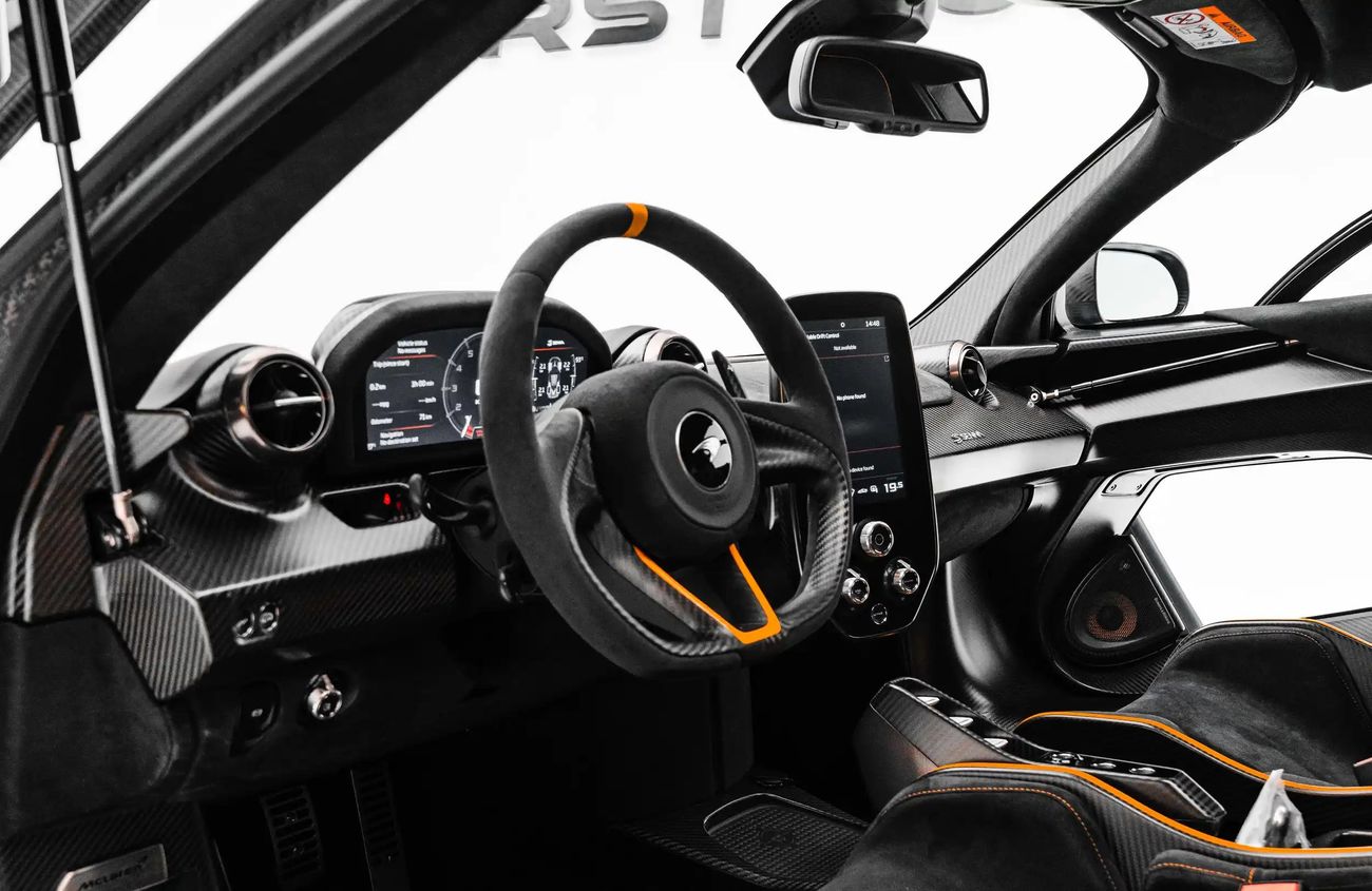 مكلارين سينا 4.0L V8 Twin-Turbocharged Engine