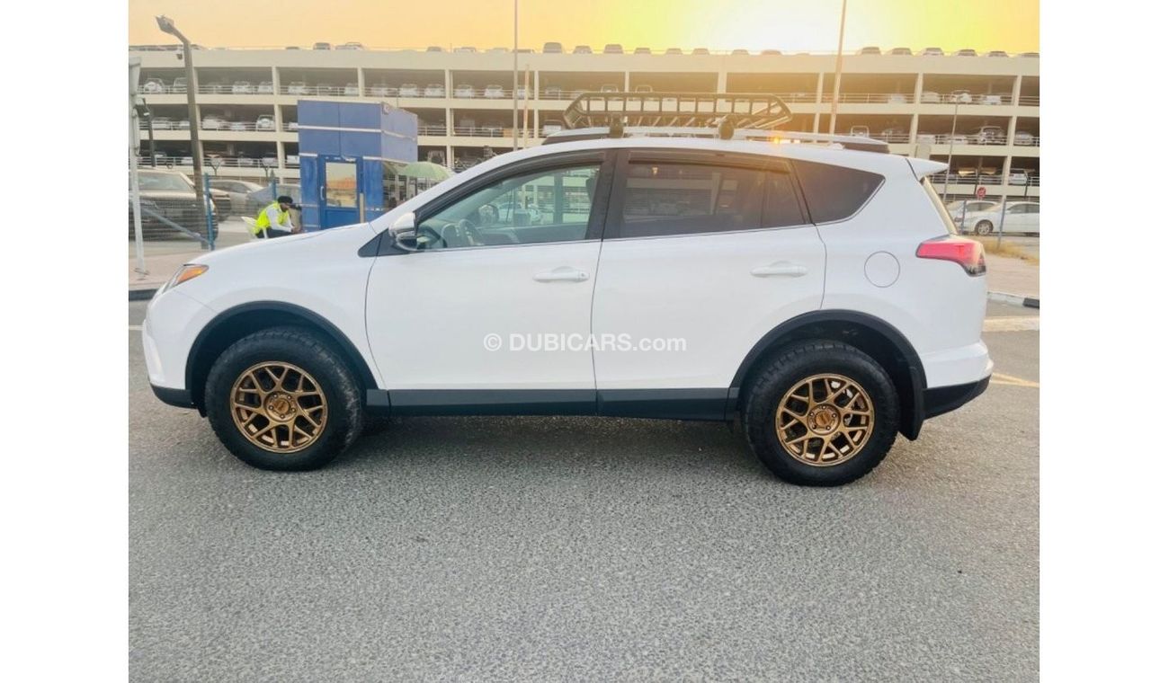 Toyota RAV4 AWD leather seats