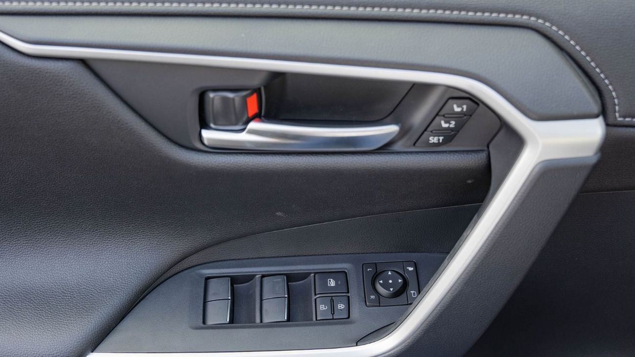 تويوتا راف ٤ 2025 Toyota RAV4 Limited 2.5L AWD AT Hybrid (Black)