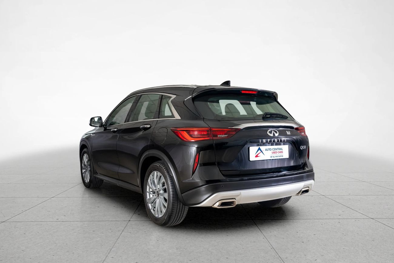 Infiniti QX50 LUXE 2.0