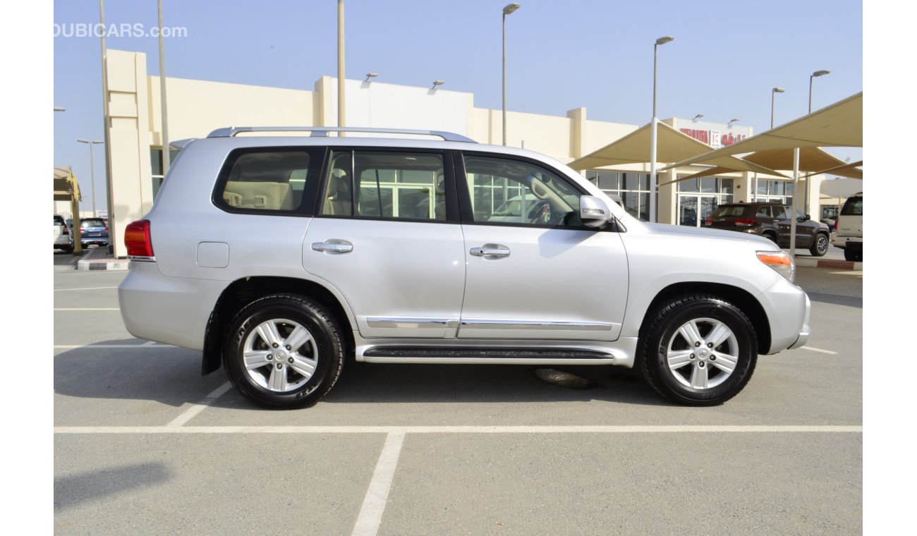 Toyota Land Cruiser GXR V8 FULL OPTION