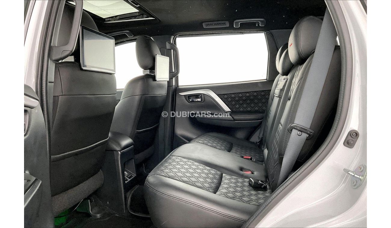 Mitsubishi Montero Signature