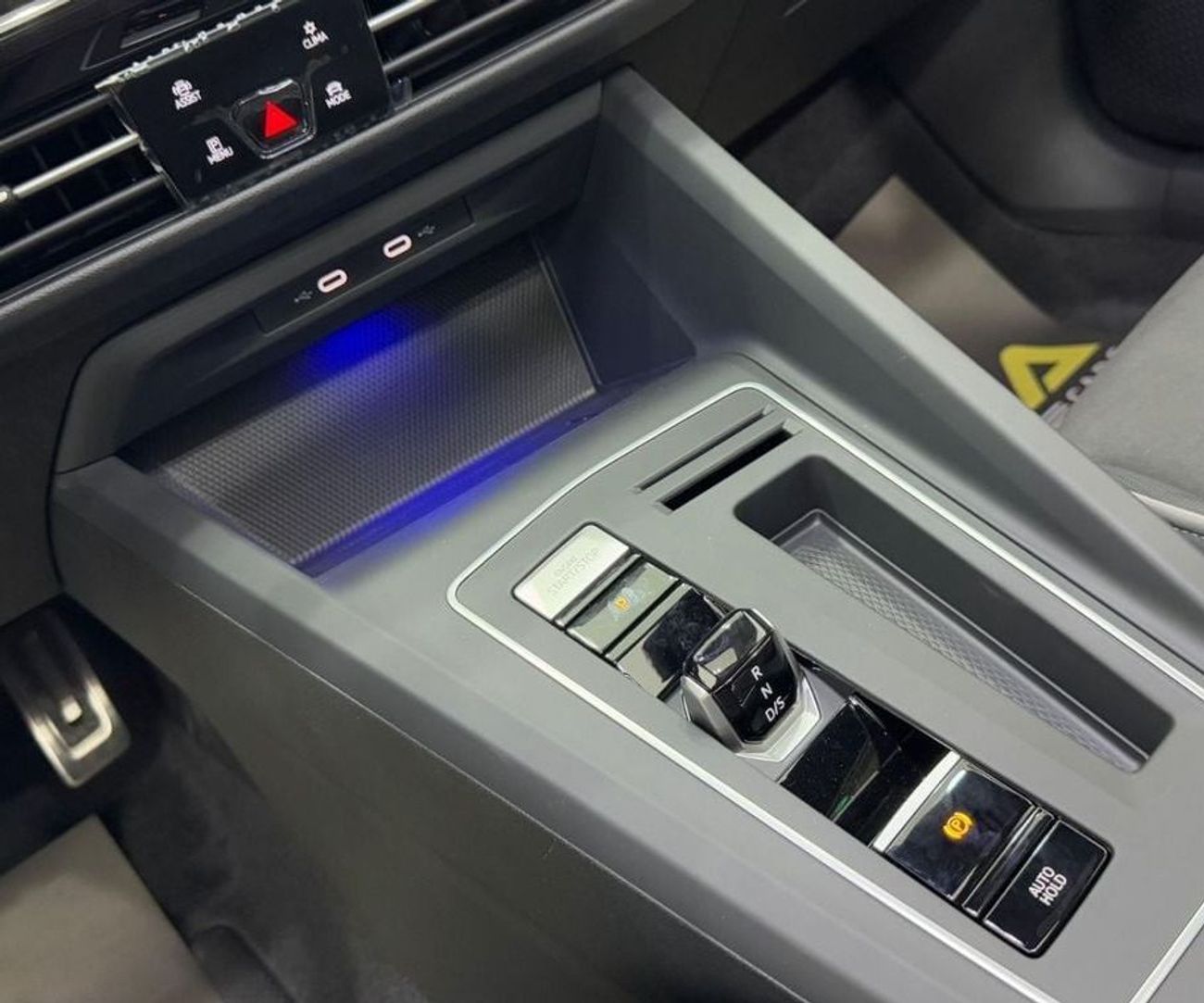 فولكس واجن جولف 280TSI *Brand New* 2025 Volkswagen Golf 280TSI, Warranty, Delivery Kms, Excellent Condition