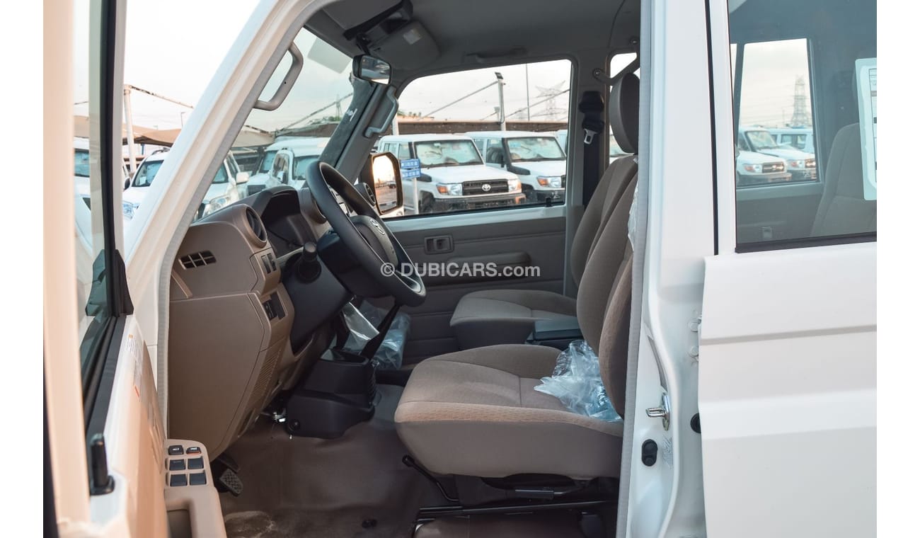 Toyota Land Cruiser Pick Up TOYOTA LAND CRUISER PICKUP 79 SERIES 4.5L V8 4WD 2024 | ALL WHEEL DRIVE | DIFFERENTIAL LOCK | ALLOY 