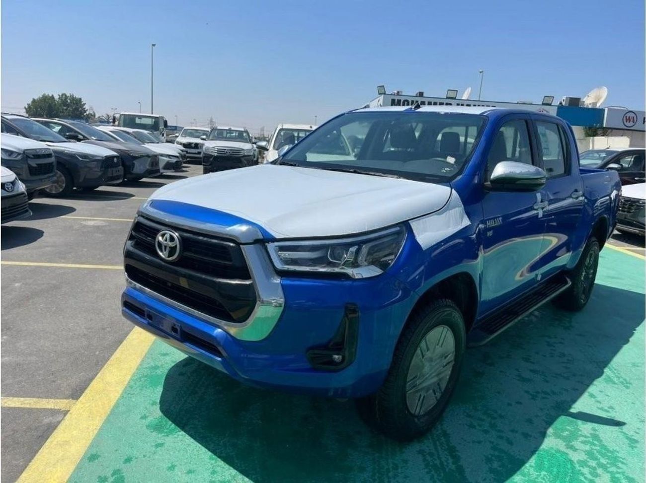 Toyota Hilux GLX 2023 Toyota Hilux  (AN120), 4dr Double Cab Utility, 4L 6cyl Petrol, automatic, Four Wheel Drive