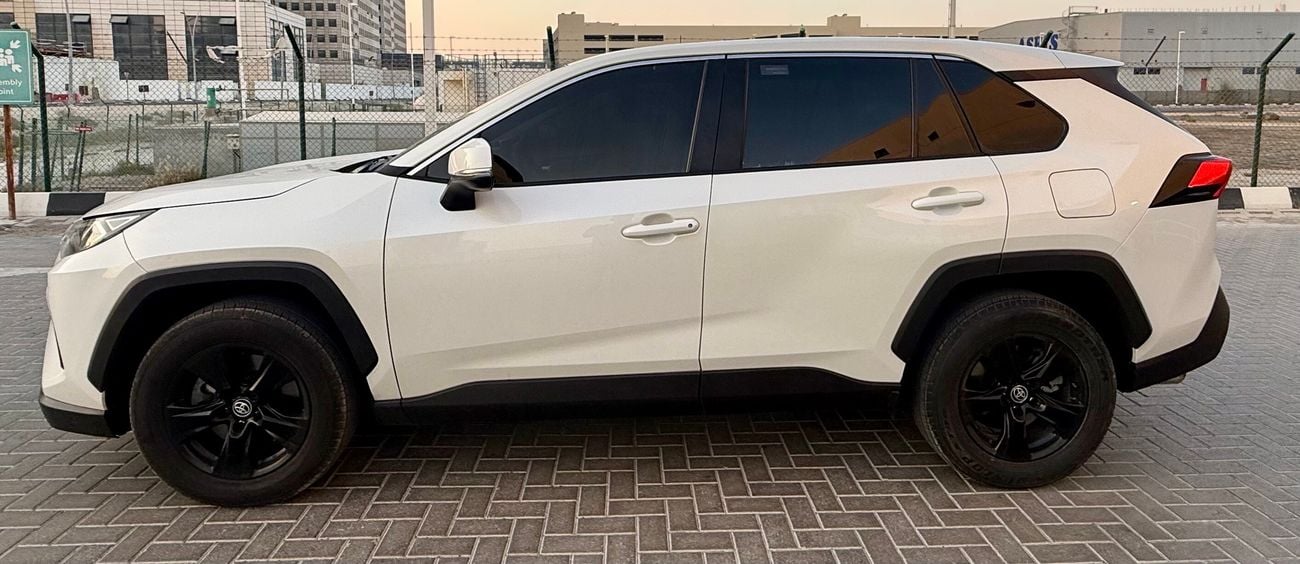 Toyota RAV4 EX