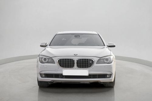 BMW 750Li 4.4L