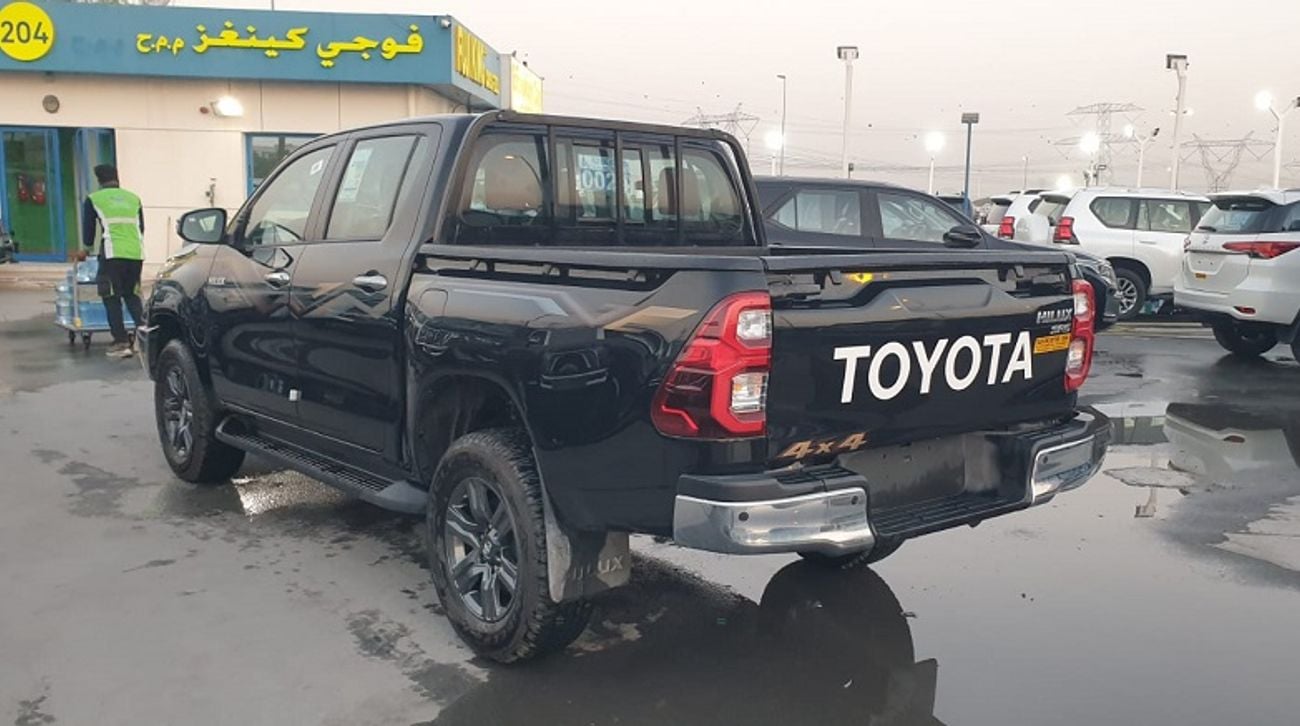 تويوتا هيلوكس PICKUP 2.8L 4X4 M/T P/W (DIESEL)