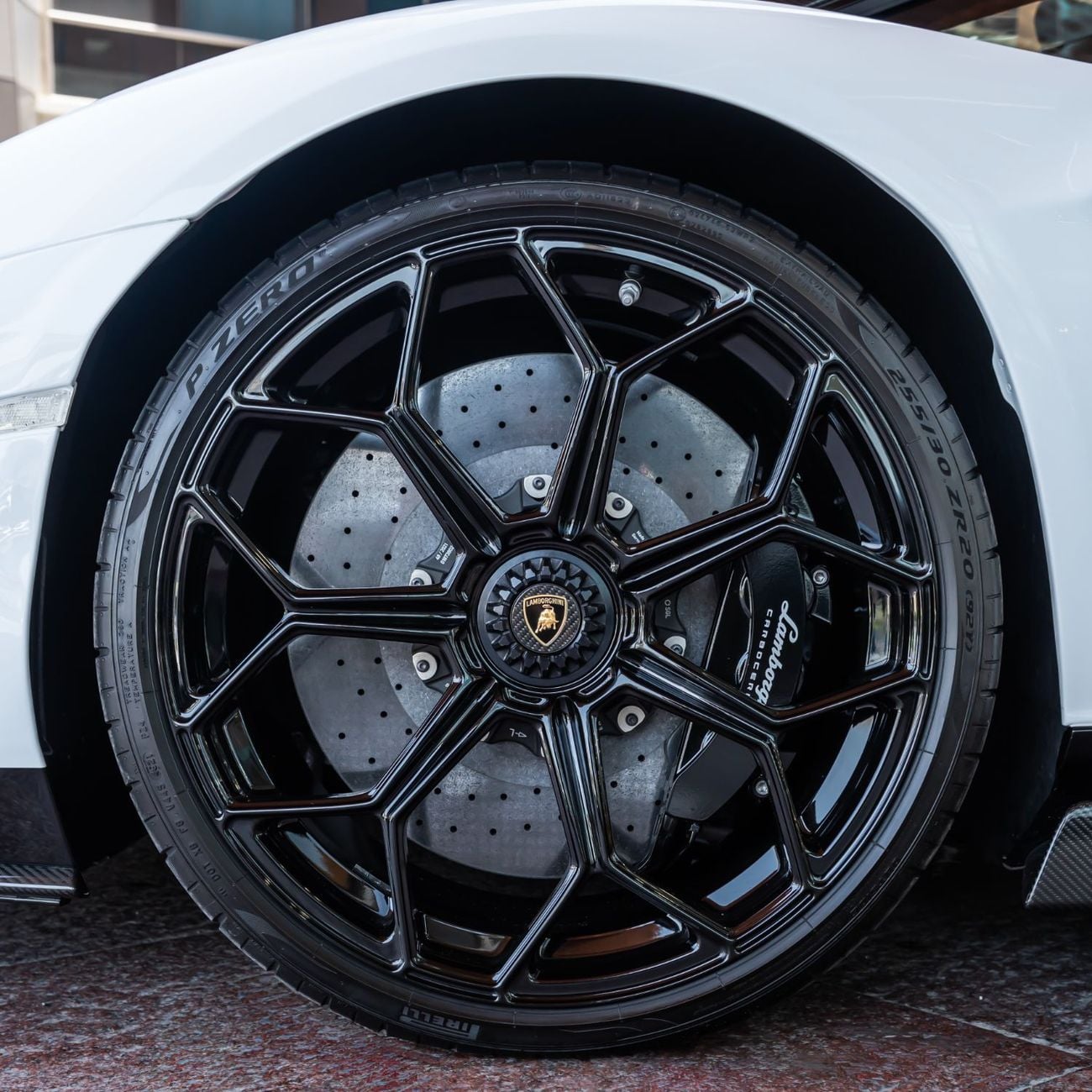 Lamborghini Aventador ULTIMAE